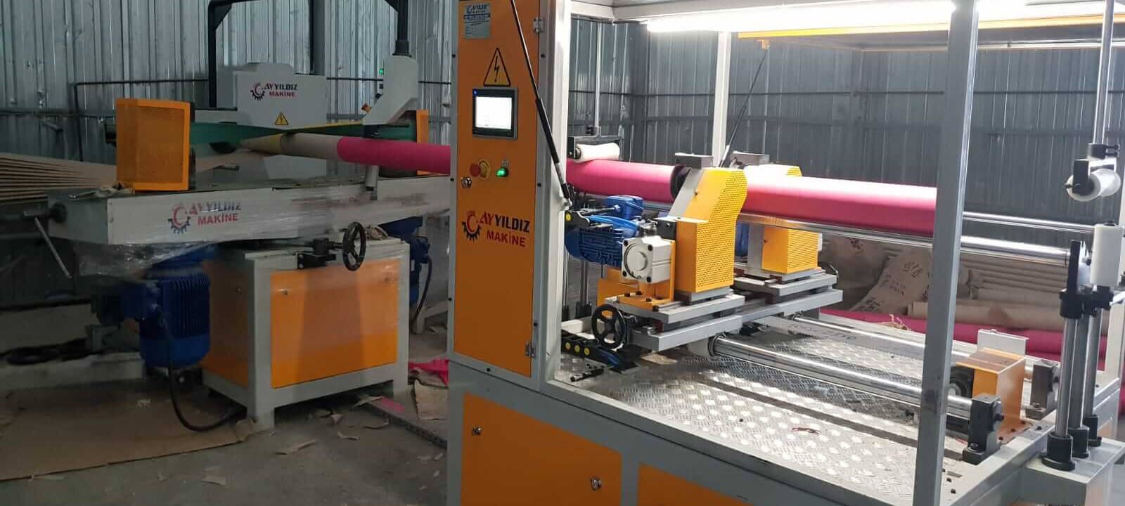 машина для производства двухлезвийных спиральных бумажных труб